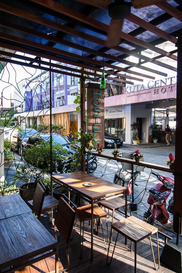 Nau Here Hostel Kuta Lombok Exterior foto